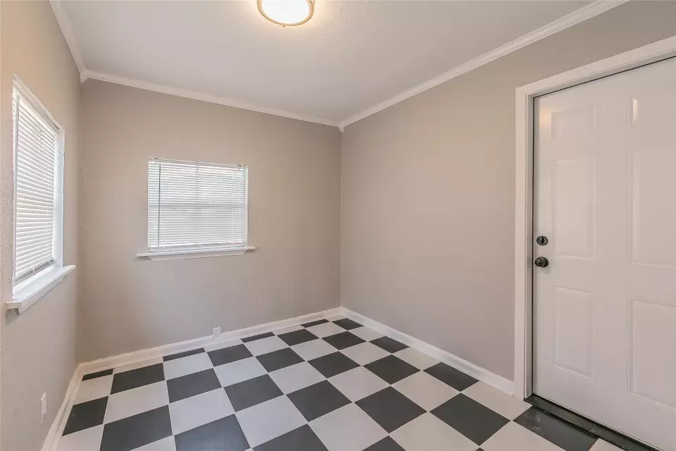  4304 Monna St, Haltom City, TX 76117 photo 9