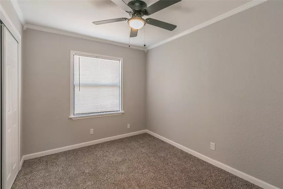  4304 Monna St, Haltom City, TX 76117 photo 12
