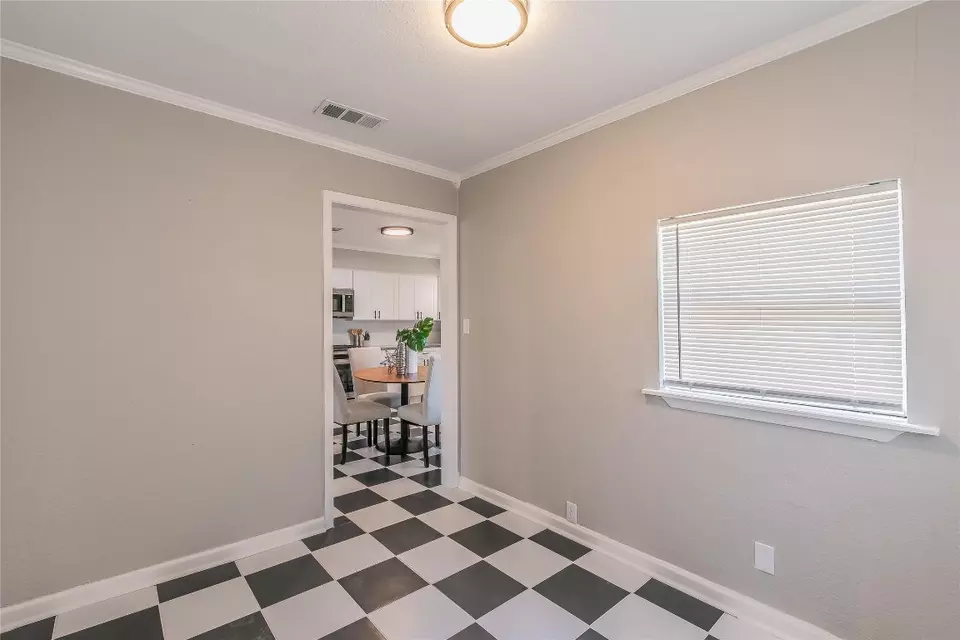  4304 Monna St, Haltom City, TX 76117 photo 11
