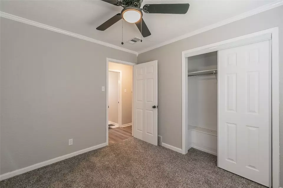  4304 Monna St, Haltom City, TX 76117 photo 14