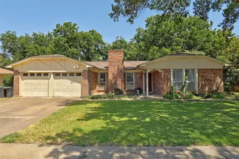 1615 Shelmar Ct, Arlington, TX 76014