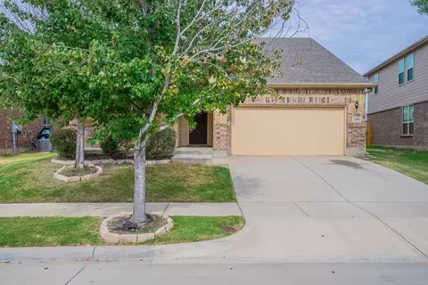 3609 Oceanview Dr, Denton, TX 76208