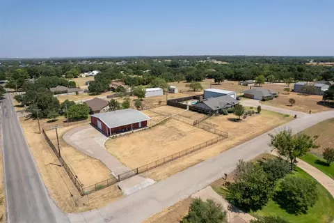 109 Heritage Dr, Burleson, TX 76028