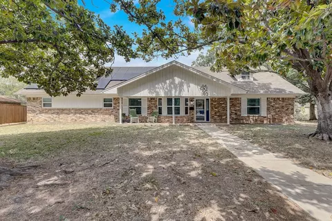 1810 Crestridge Ct, Arlington, TX 76013