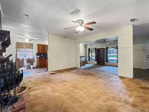 710 Oakbluff Dr, Lancaster, TX 75146 photo 17