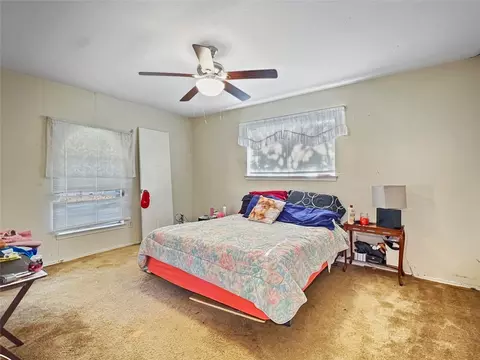 710 Oakbluff Dr, Lancaster, TX 75146 photo 2