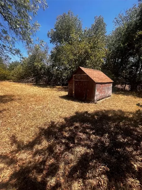 809 N Pearl St, Comanche, TX 76442 photo 7