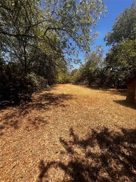 809 N Pearl St, Comanche, TX 76442 photo 6