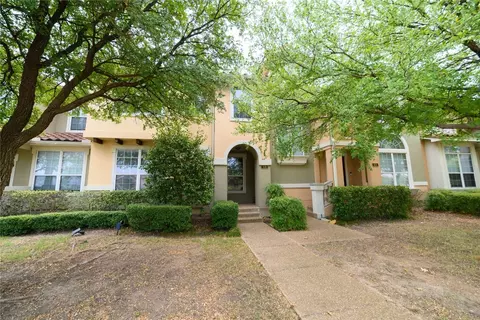 438 La Villita Blvd, Irving, TX 75039