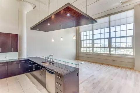 2600 W 7th St #1725, Fort Worth, TX 76107