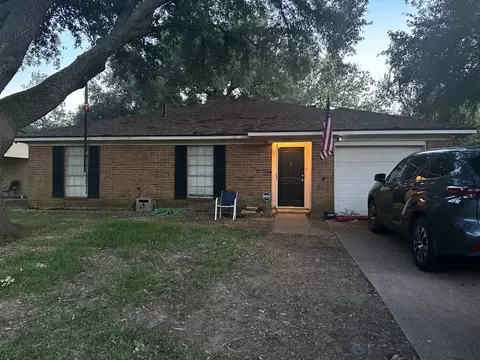 2114 Kirby Smith Dr, Bossier City, LA 71112