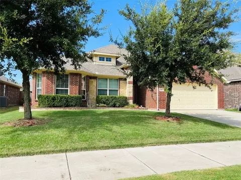 321 Colorado Dr, Burleson, TX 76028