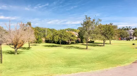 4005 Tracy Ln, Greenville, TX 75402