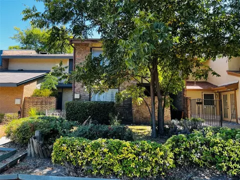 4142 Towngate Blvd, Garland, TX 75041