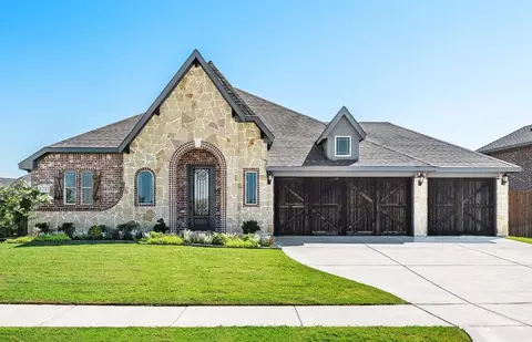 1233 Richard Pittmon Dr, Desoto, TX 75115