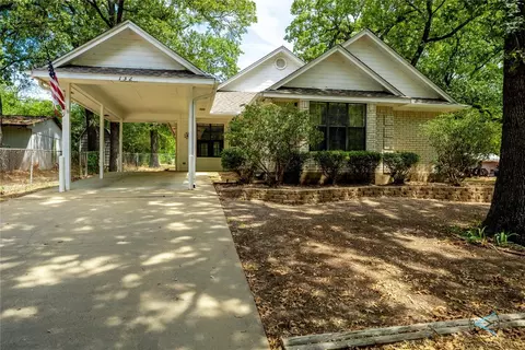 132 Forest Oaks St, Gun Barrel City, TX 75156