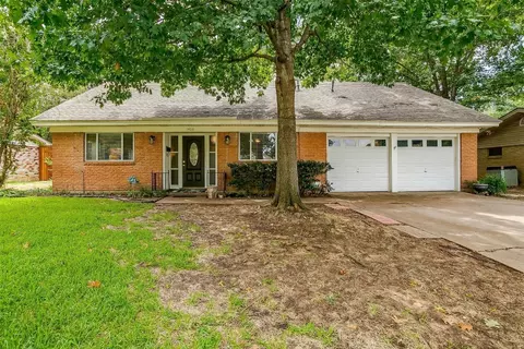 1406 Cherokee St, Arlington, TX 76012
