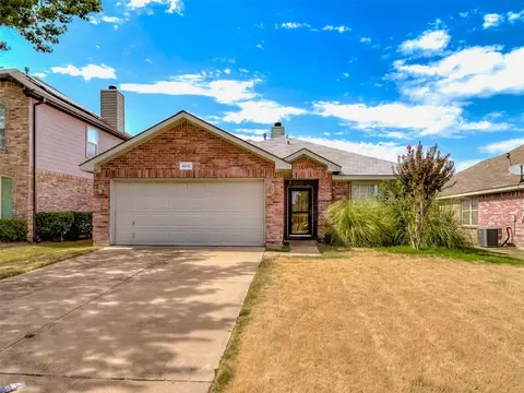 4812 Sleepy Ridge Cir, Fort Worth, TX 76133