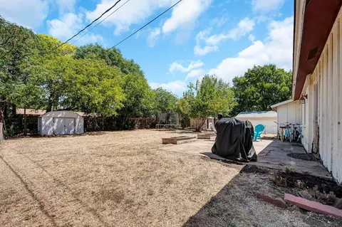 610 Glenn Dr, Euless, TX 76039 photo 10