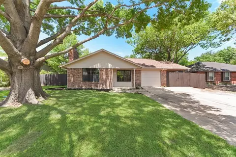 405 Oakwood Cir, Shady Shores, TX 76208