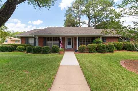 422 Magnolia St, Denton, TX 76201