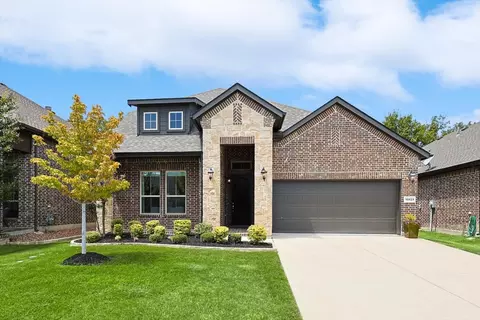 10421 Roatan Trl, Fort Worth, TX 76244