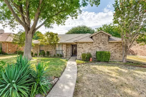 2709 Hampshire Dr, Garland, TX 75040