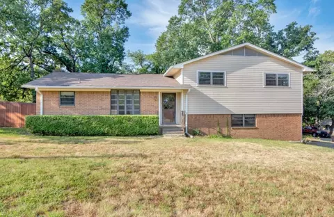 1100 Cortez St, Denison, TX 75020
