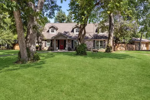 13210 Roaring Springs Ln, Dallas, TX 75240