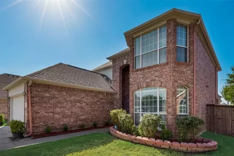 617 Blue Sky Dr, Arlington, TX 76002