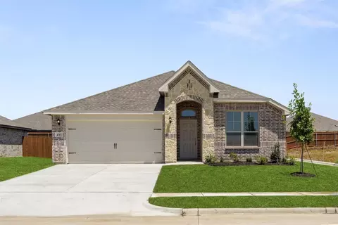 4820 Elite Dr, Sanger, TX 76266