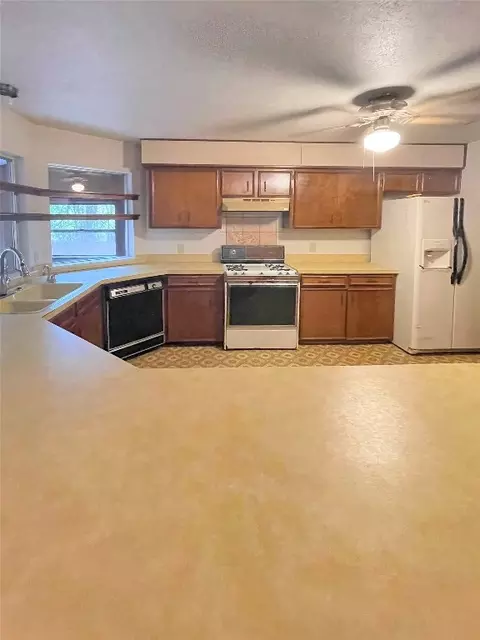 7516 Vanessa Dr, Fort Worth, TX 76112