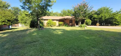 615 Lakeside Dr, Mesquite, TX 75149
