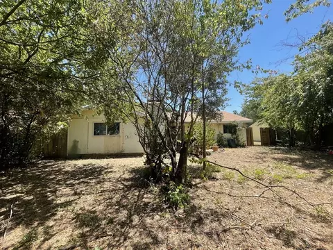 5415 Prince Dr, Lake Dallas, TX 75065
