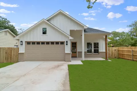 3104 Huron Trl, Lake Worth, TX 76135