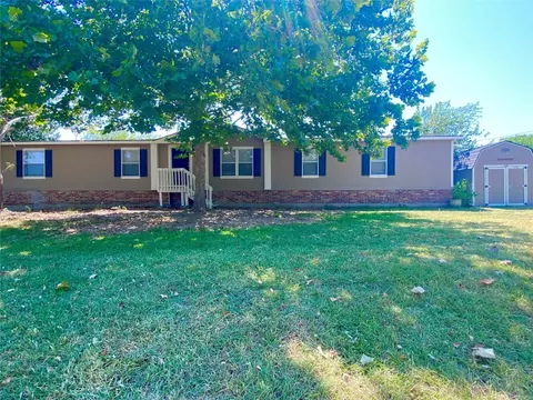 118 Dandy Mill Rd, Ferris, TX 75125