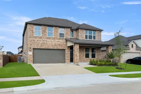925 Hawthorn Ln, Mansfield, TX 76063