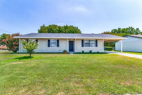 401 Elder St, Collinsville, TX 76233