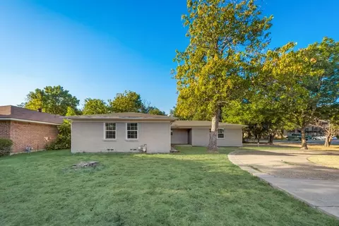 411 Longworth Blvd, Duncanville, TX 75116