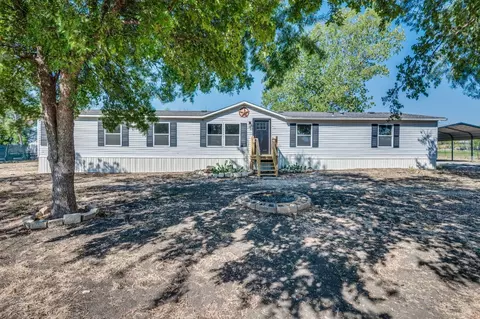 2300 White Dove Dr, Venus, TX 76084
