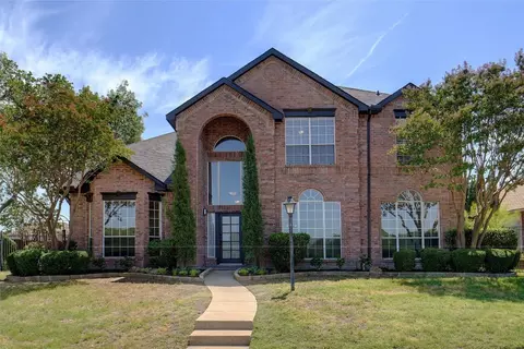 1300 Greenfield Dr, Plano, TX 75025
