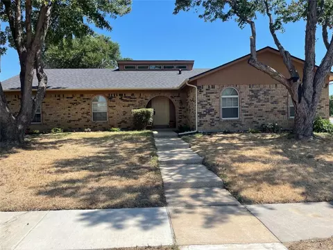 8800 Main St, North Richland Hills, TX 76182