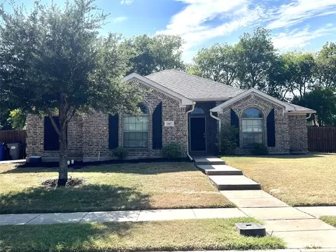 1407 Meadow Lark Ln, Glenn Heights, TX 75154