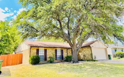5228 Norris Dr, The Colony, TX 75056