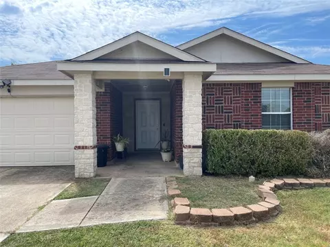 119 Shady Creek Ln, Terrell, TX 75160