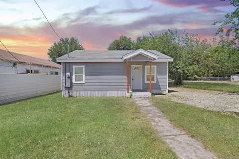 502 SE 7th Ave, Mineral Wells, TX 76067