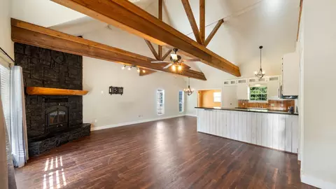 322 Meredith St, Eustace, TX 75124