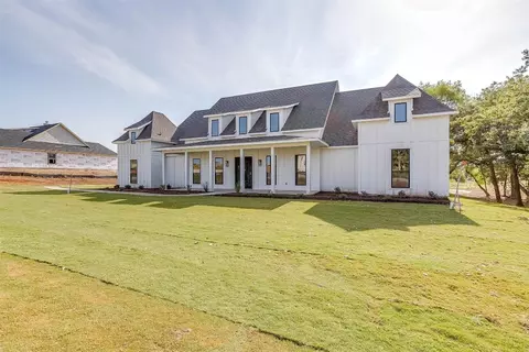 8005 Ranch View Pl, Springtown, TX 76082 photo 3