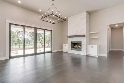 8005 Ranch View Pl, Springtown, TX 76082 photo 6