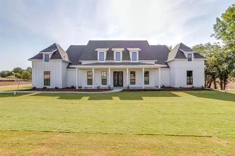 8005 Ranch View Pl, Springtown, TX 76082